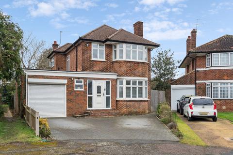 3 bedroom detached house for sale, Oakmeade, Hatch End, Pinner HA5