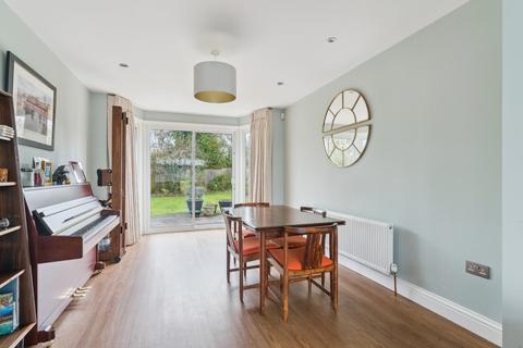 3 bedroom detached house for sale, Oakmeade, Hatch End, Pinner HA5