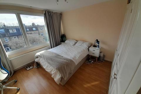 4 bedroom semi-detached house to rent, Nella Road, Hammersmith