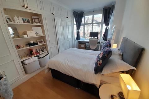 4 bedroom semi-detached house to rent, Nella Road, Hammersmith