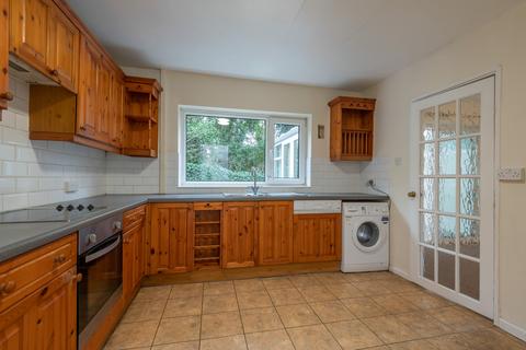 24 Bedford Mount, Leeds, LS16 6DP