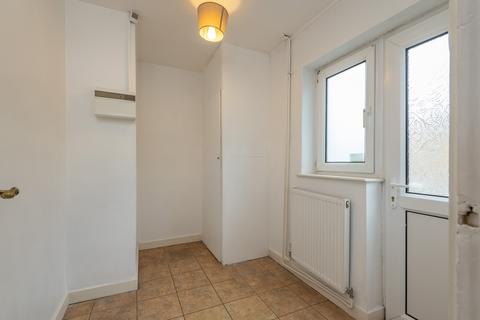 24 Bedford Mount, Leeds, LS16 6DP