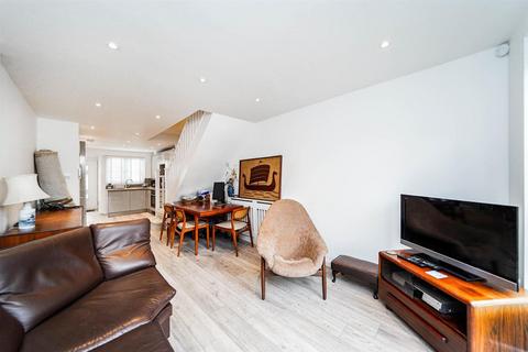 21 Ashingdon Close, London, E4 6XH
