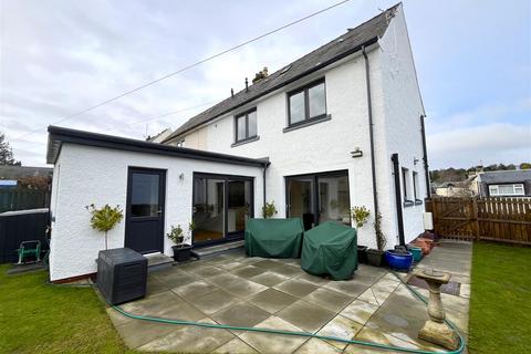 3 bedroom semi-detached house to rent, Stormont Road, Scone