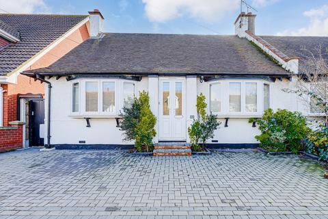 2 bedroom semi-detached bungalow for sale, Southborough Drive, Westcliff-on-sea, SS0