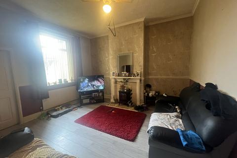 3 bedroom end of terrace house for sale, Lugsdale Road, Widnes, Cheshire, WA8 6DH