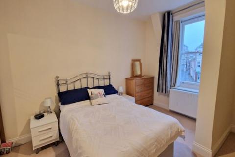 2 bedroom flat for sale, The Strand, Exmouth, EX8 1AQ