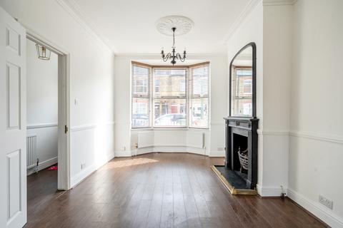 95 Washington Road, Worcester Park, KT4 8JQ