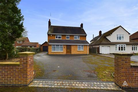 4 bedroom detached house for sale, Bramshall Road, Uttoxeter ST14