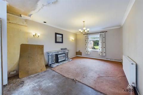 32 Bramshall Road, Uttoxeter, ST14 7PG