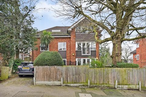 2 bedroom flat for sale, Hillfield Avenue, London N8