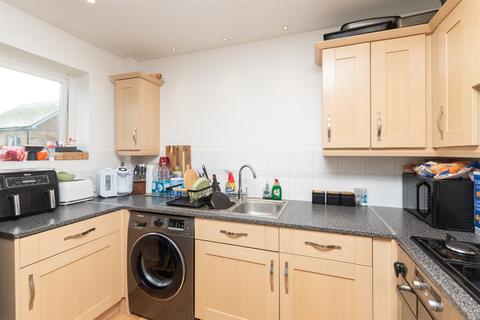 2 bedroom flat for sale, Esparto Way, Dartford, Kent