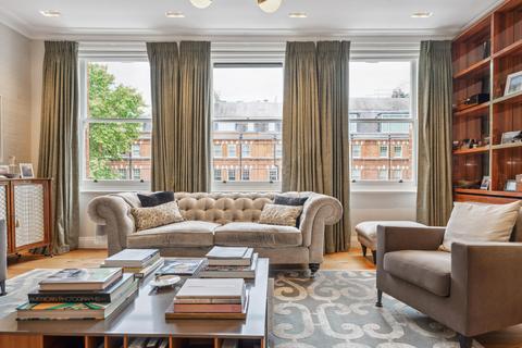 2 bedroom flat for sale, Cheyne Gardens, London, SW3