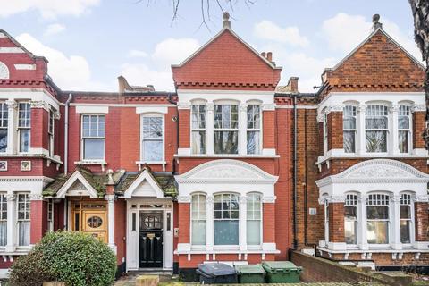 2 bedroom flat for sale, Cavendish Road, Clapham