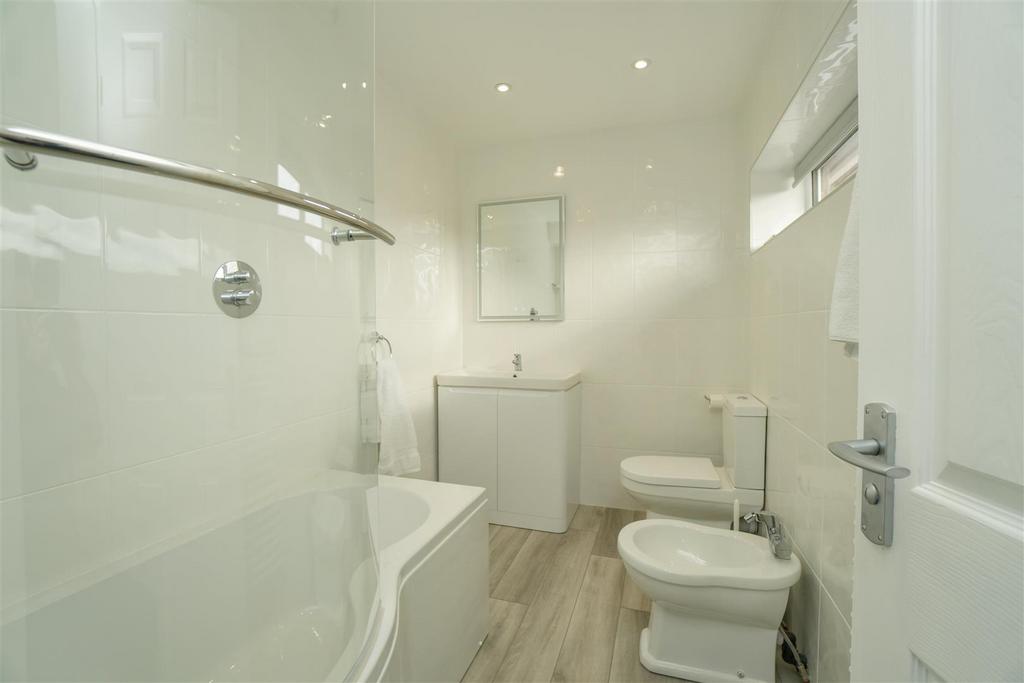 Ensuite
