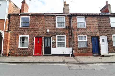 2 bedroom terraced house to rent, Northgate, Hessle