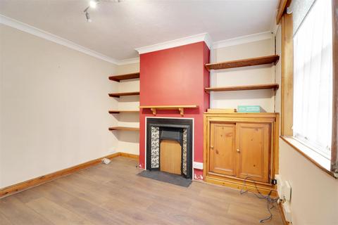 2 bedroom terraced house to rent, Northgate, Hessle