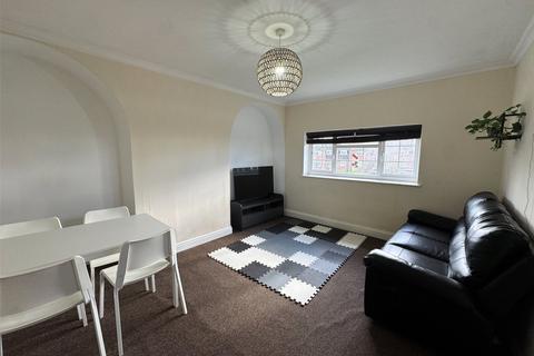 2 bedroom maisonette for sale, Elmcroft Drive, Surrey TW15