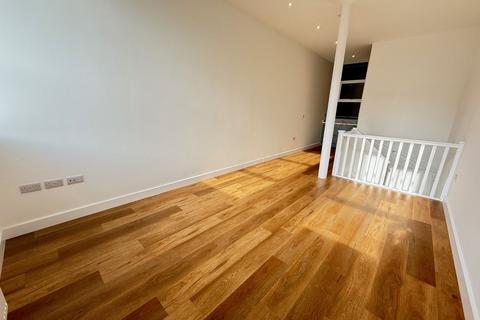 2 bedroom townhouse for sale, Melbourne Street, Hebden Bridge HX7