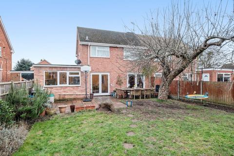 8 Edmonton Close, Worcester, WR2 4DQ