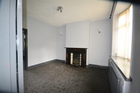 3 bedroom terraced house to rent, 2 Kenyon Lane,Prestwich M25 1HY