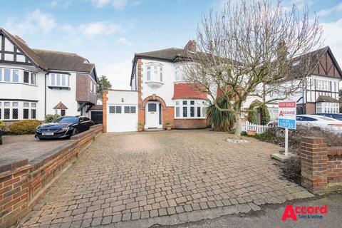 3 bedroom semi-detached house for sale, Corbets Tey Road, Upminster, RM14