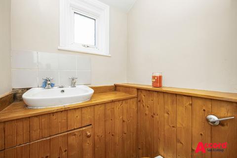173 Corbets Tey Road, Upminster, RM14 2AX