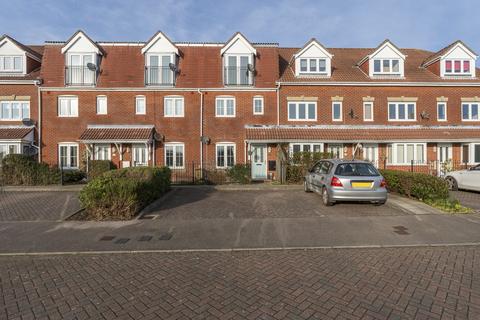 Chadwick Way, Hamble, Southampton, Hampshire. SO31 4FD