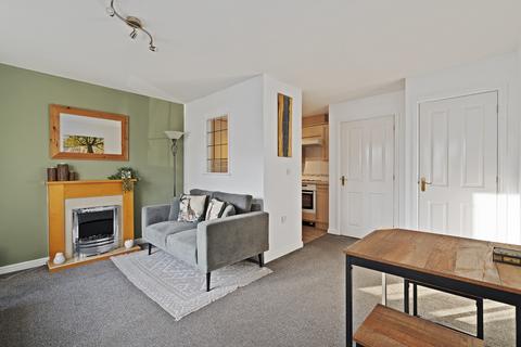 1 bedroom ground floor maisonette for sale, Chadwick Way, Hamble, Southampton, Hampshire. SO31 4FD