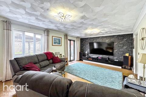 4 bedroom detached house for sale, Quayside, Chatteris