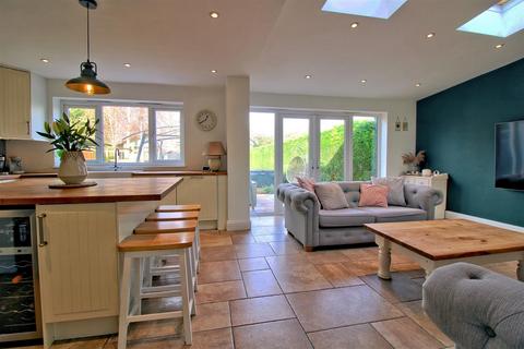 4 bedroom semi-detached house for sale, Glebe Estate, Tilney All Saints