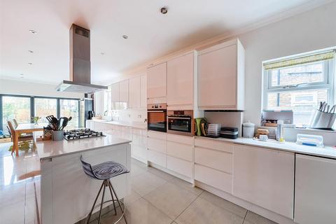 4 bedroom terraced house for sale, Hanover Road, London, NW10