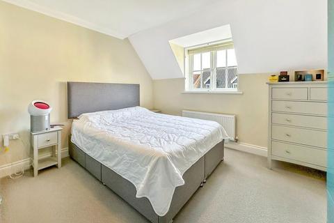 2 bedroom maisonette for sale, The Chine, London N21