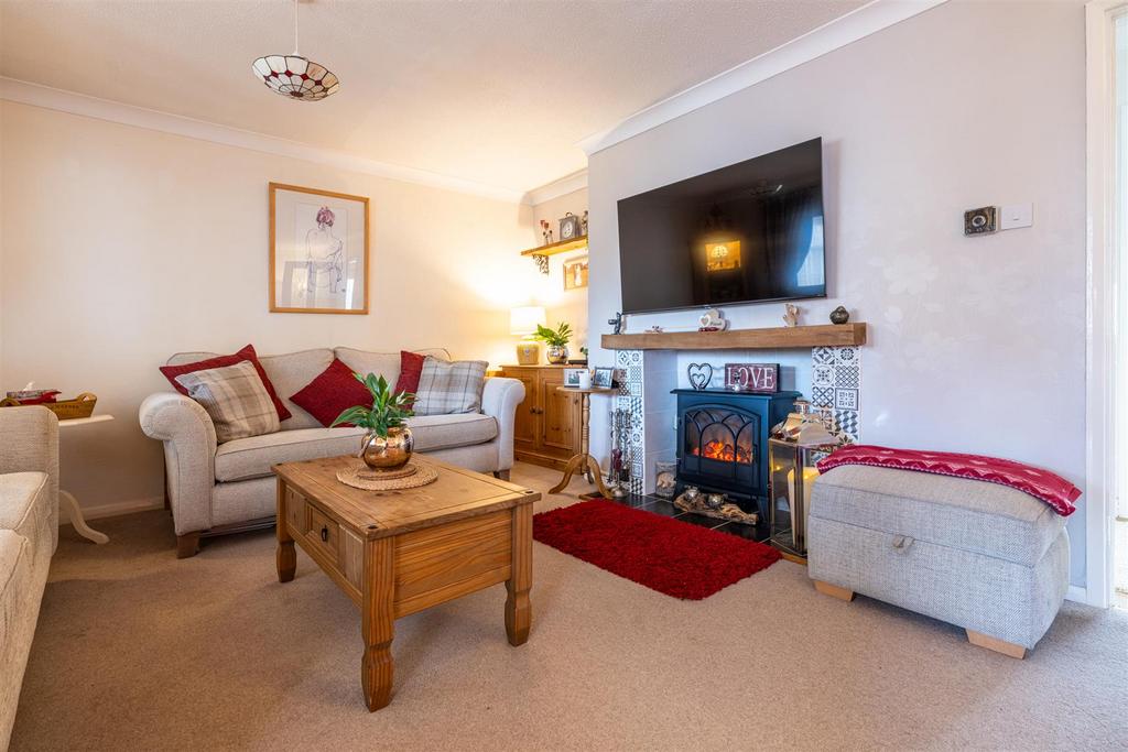 Living Room.jpg