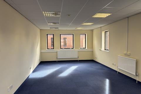 Office to rent, 2nd Floor Office, Unit 9 Pullman Court, Great Western Road, Gloucester, GL1 3ND