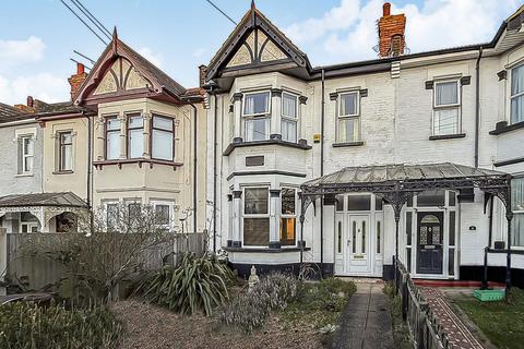 4 bedroom terraced house for sale, Halfway Road, Sheerness ME12