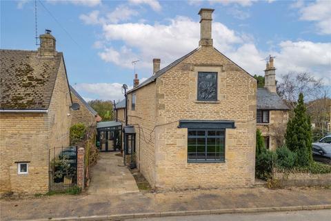 5 bedroom semi-detached house to rent, 27 Main Street, Yarwell