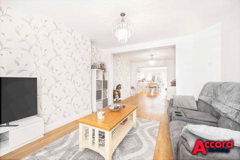 99d Purfleet Road, Aveley, South Ockendon, RM15 4DS