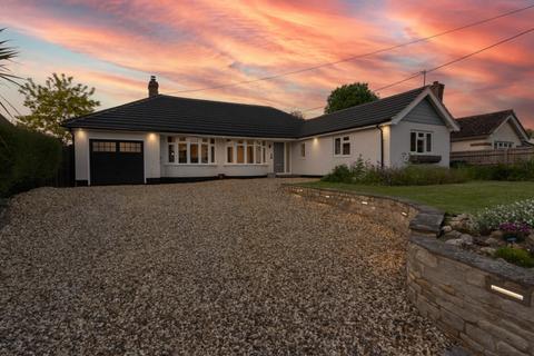 4 bedroom detached bungalow for sale, Grove Road, Harwell, OX11