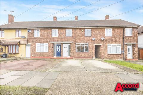 28 Amersham Road, Romford, RM3 9JJ