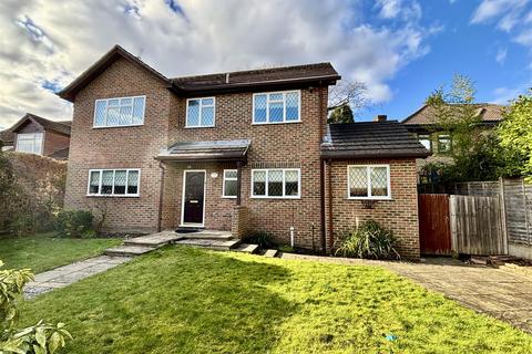 5 bedroom detached house for sale, Augustus Gardens, Camberley GU15