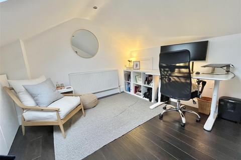 2 bedroom end of terrace house for sale, Sycamore Street, Sale