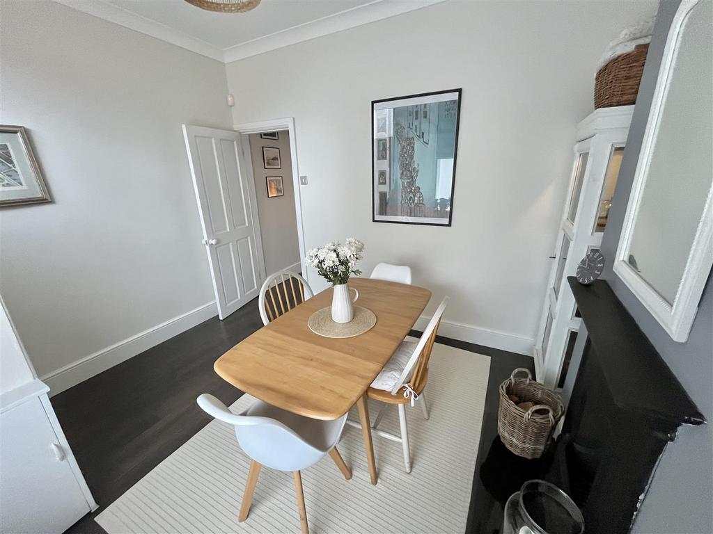 Dining Room Aspect 4