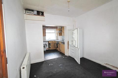 2 bedroom end of terrace house for sale, Mount Terrace, Wombwell, Barnsley