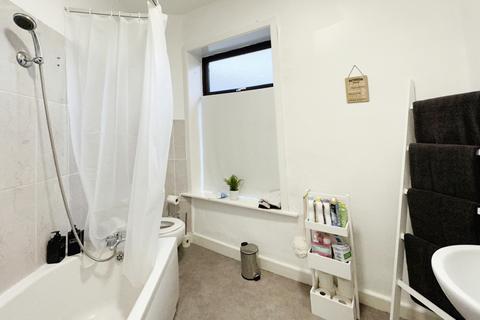 2 bedroom end of terrace house to rent, Lomax Street, Blackburn, Lancashire, BB6