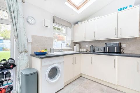 42 Sherwood Road, Coulsdon, CR5 3DG