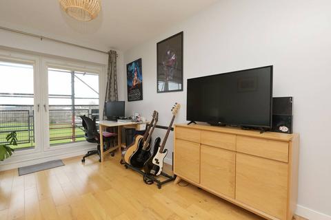 2 bedroom flat for sale, 3/32 Drybrough Crescent, Edinburgh, EH16 4FD