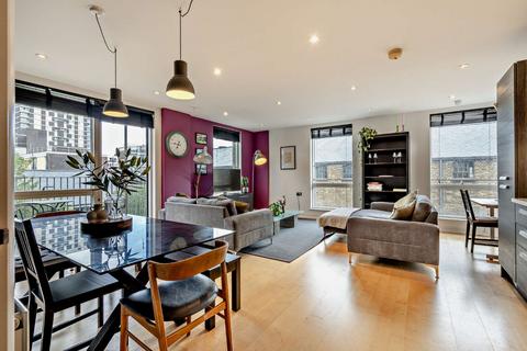 3 bedroom flat for sale, Hertford Road, London N1