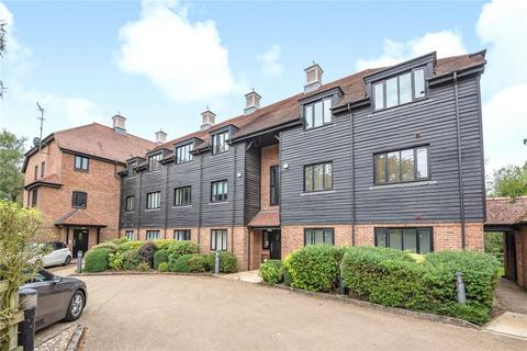 2 bedroom apartment for sale, Willow Court, Springwell Lane, Rickmansworth