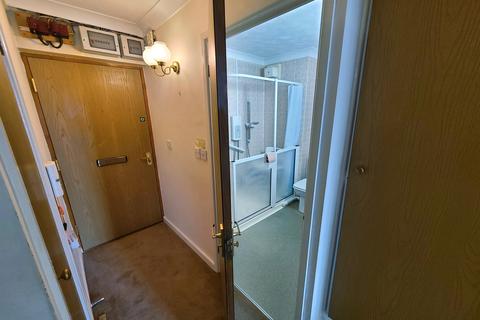 1 bedroom ground floor flat for sale, Water Lane, Totton SO40